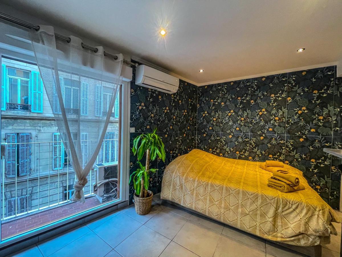 Le Saint Charles II Apartman Marseille Kültér fotó